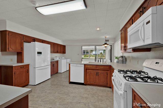 3242 Bert Kouns Industrial Loop, Shreveport, LA 71118