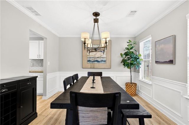 11065 Crabapple Lake Drive, Roswell, GA 30076