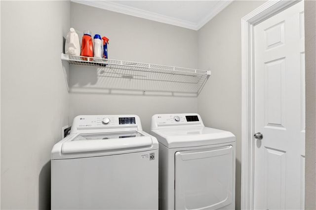 11065 Crabapple Lake Drive, Roswell, GA 30076