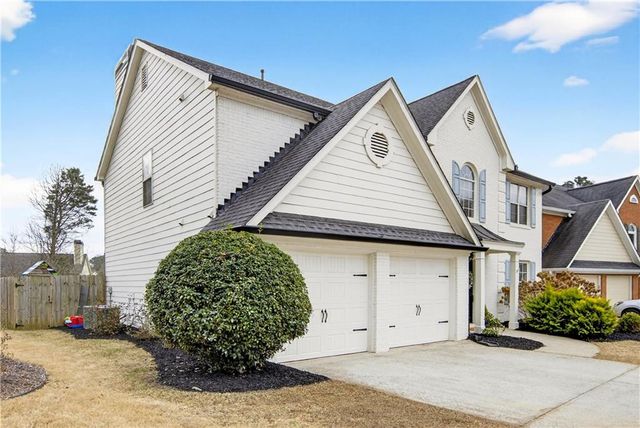 11065 Crabapple Lake Drive, Roswell, GA 30076