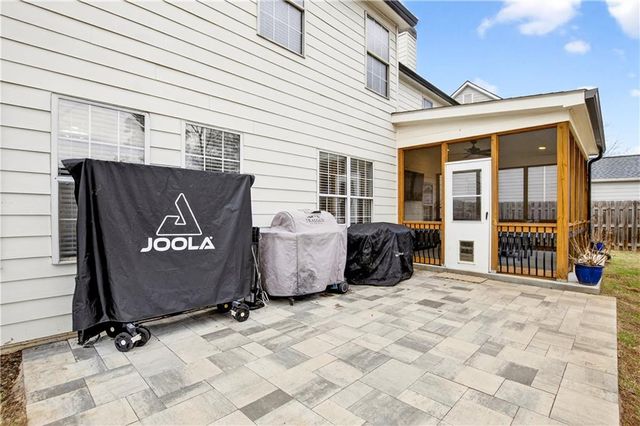 11065 Crabapple Lake Drive, Roswell, GA 30076