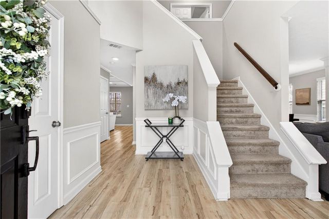 11065 Crabapple Lake Drive, Roswell, GA 30076