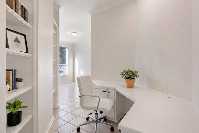 17042 Trail of the Woods, Austin, TX 78734