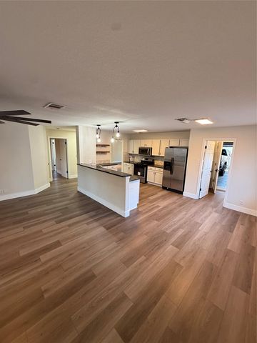 108 Presidio DR, Leander, TX 78641