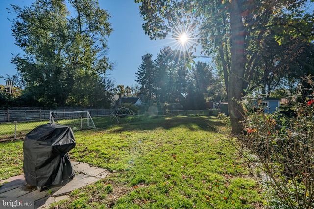 507 N MANOA RD, Havertown, PA 19083