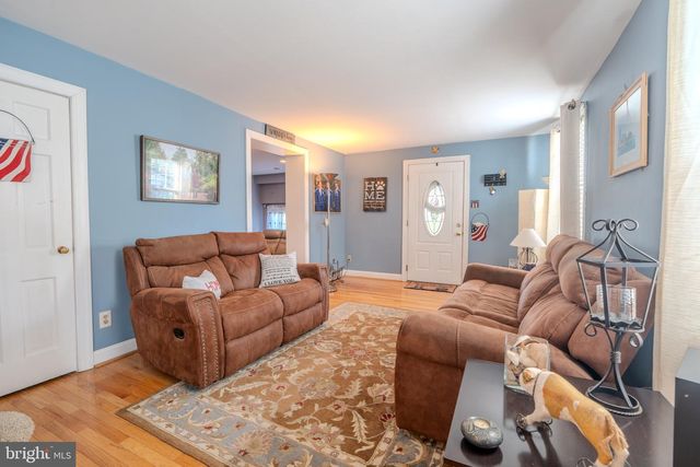 507 N MANOA RD, Havertown, PA 19083