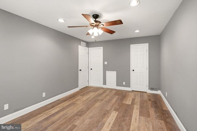106-B HARWOOD CT, Mount Laurel, NJ 08054