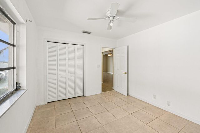 370 Wilma Circle W 6, Riviera Beach, FL 33404