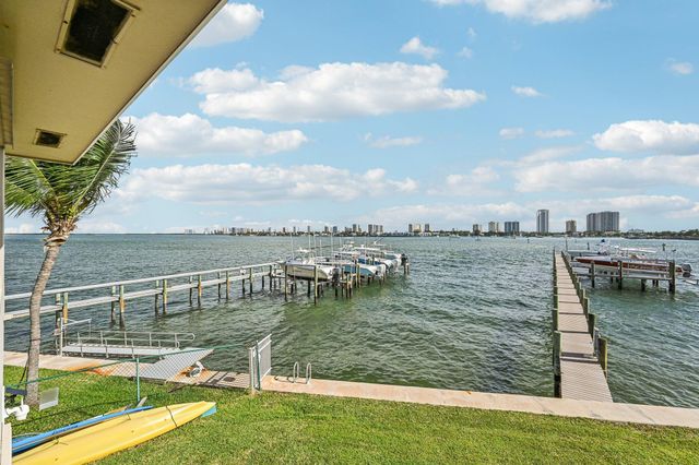 370 Wilma Circle W 6, Riviera Beach, FL 33404