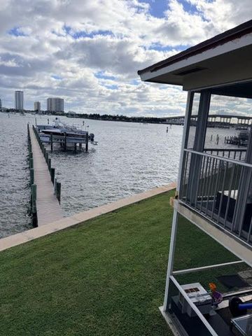 370 Wilma Circle W 6, Riviera Beach, FL 33404