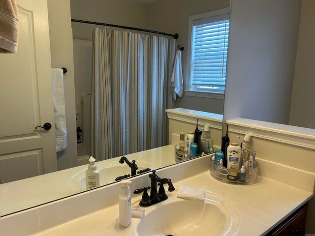 26 Lakeland Drive, Cabot, AR 72023