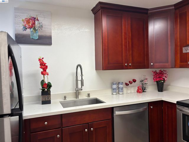 1055 N Capitol Ave 184, San Jose, CA 95133