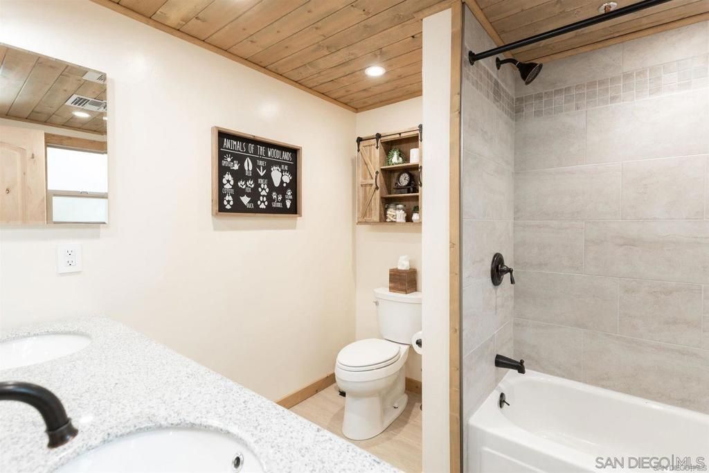 Image 14 of property listing at 42655 Peregrine, Big Bear, CA 92315
