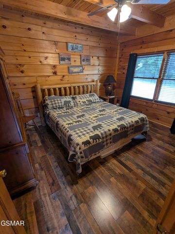 1039 Willard Way, Sevierville, TN 37876