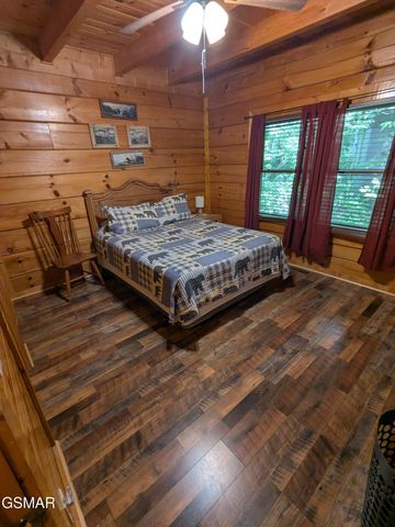 1039 Willard Way, Sevierville, TN 37876