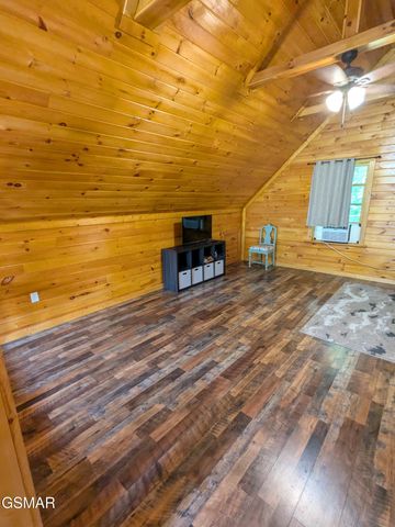 1039 Willard Way, Sevierville, TN 37876
