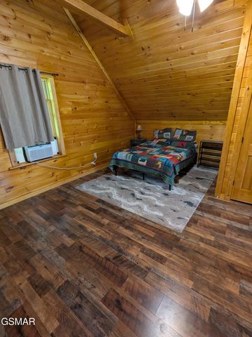 1039 Willard Way, Sevierville, TN 37876