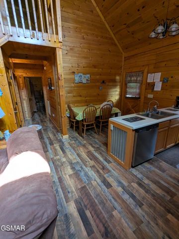1039 Willard Way, Sevierville, TN 37876