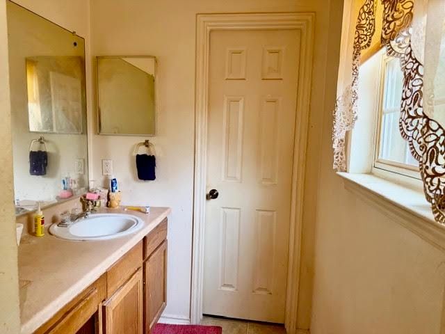 719 N COURT, Longview, TX 75601