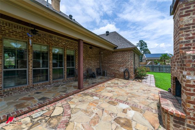 1914 Highpoint Place, Haughton, LA 71037