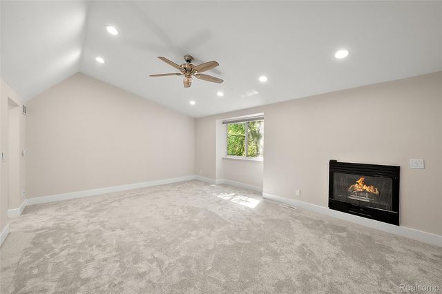169 E Long Lake Road, Bloomfield Hills, MI 48304