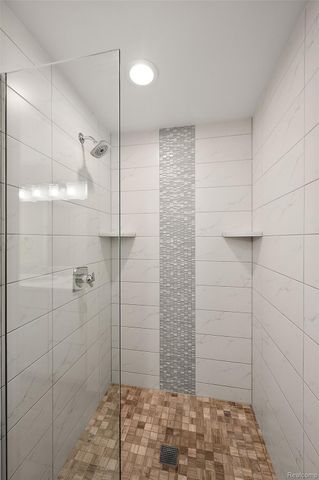 169 E Long Lake Road, Bloomfield Hills, MI 48304