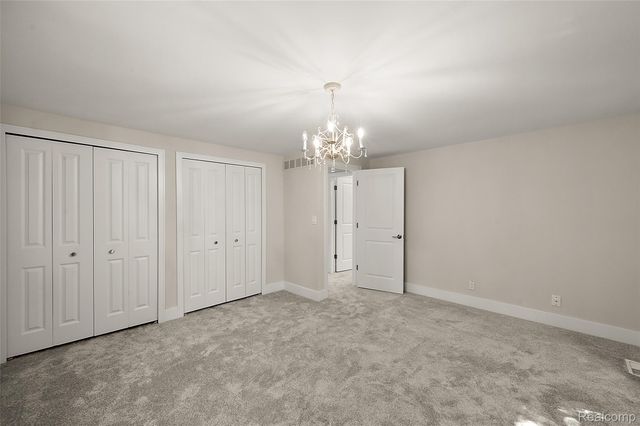 169 E Long Lake Road, Bloomfield Hills, MI 48304