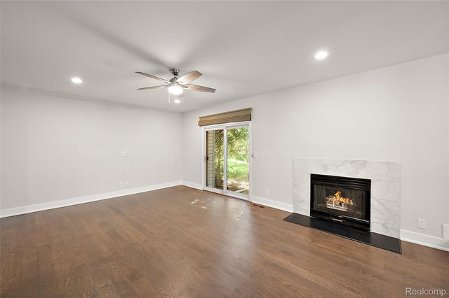 169 E Long Lake Road, Bloomfield Hills, MI 48304
