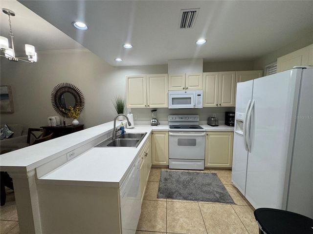 3604 54TH DRIVE W 103, Bradenton, FL 34210