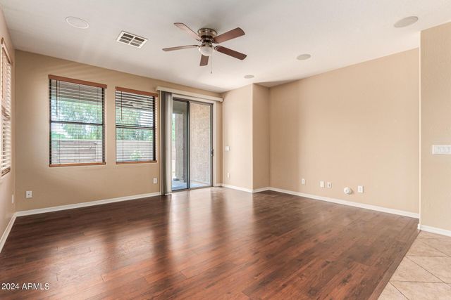 4706 S Twinleaf Drive, Gilbert, AZ 85297