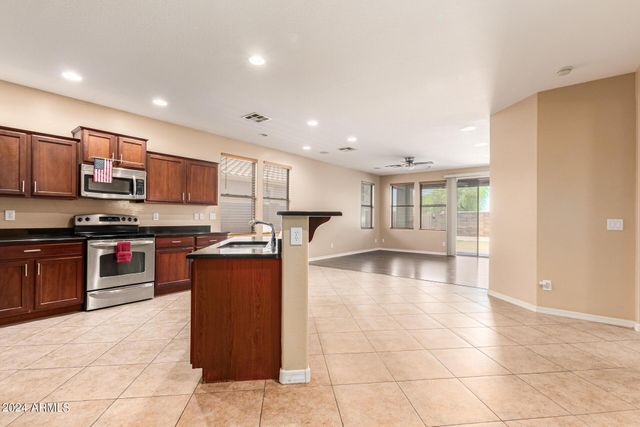 4706 S Twinleaf Drive, Gilbert, AZ 85297