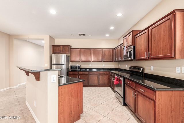 4706 S Twinleaf Drive, Gilbert, AZ 85297