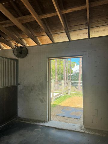 14161 Caloosa Boulevard (Barn), Palm Beach Gardens, FL 33418