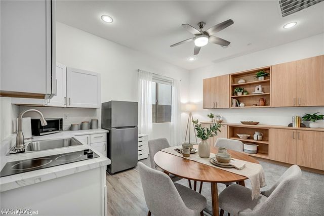 11617 Falcon Gorge Avenue, Las Vegas, NV 89138