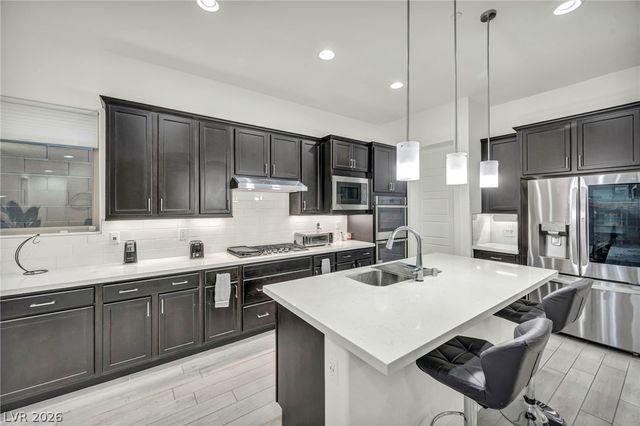 11617 Falcon Gorge Avenue, Las Vegas, NV 89138