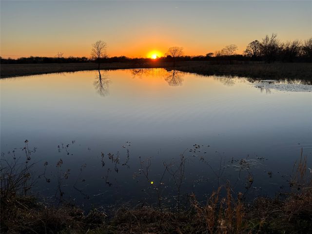 3950 Fm 47, Wills Point, TX 75169