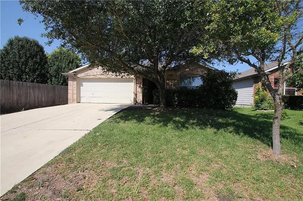 125 Camelia PKWY, Kyle, TX 78640