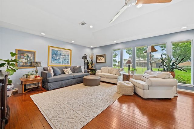 458 Mallard Point, Livingston, TX 77351
