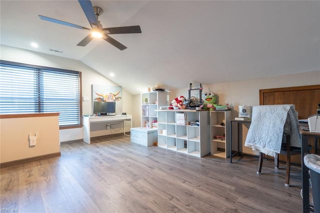 2100 Schubert DR, Virginia Beach, VA 23454