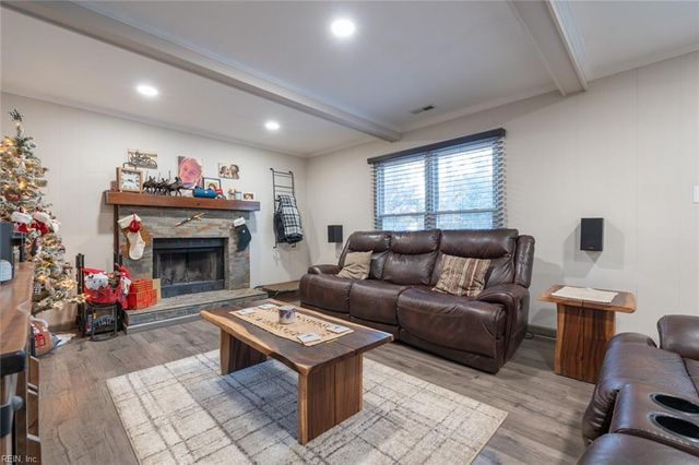 2100 Schubert DR, Virginia Beach, VA 23454