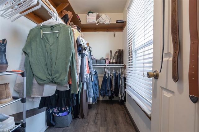 2100 Schubert DR, Virginia Beach, VA 23454