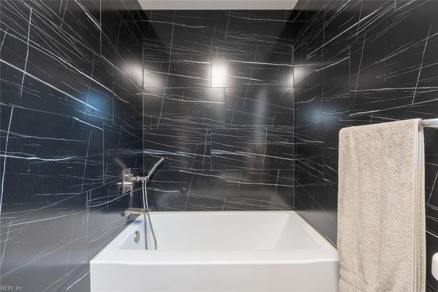 2100 Schubert DR, Virginia Beach, VA 23454