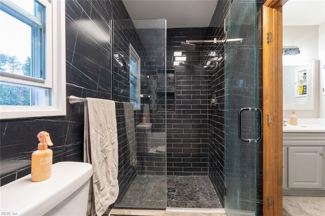 2100 Schubert DR, Virginia Beach, VA 23454