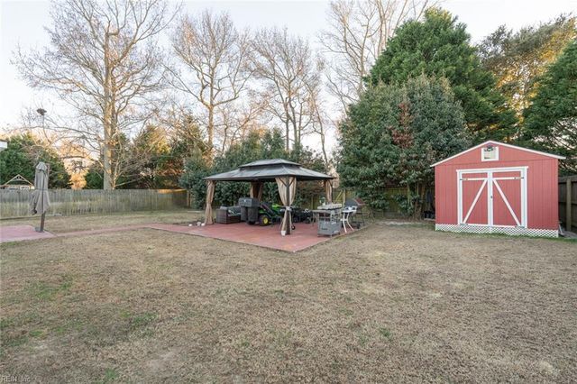 2100 Schubert DR, Virginia Beach, VA 23454