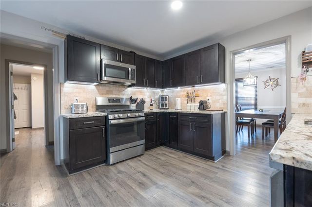 2100 Schubert DR, Virginia Beach, VA 23454