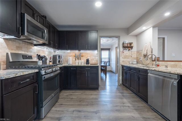 2100 Schubert DR, Virginia Beach, VA 23454