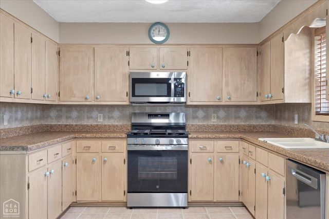 1410 Magnolia Avenue, Walnut Ridge, AR 72476