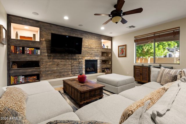 9185 W PINNACLE VISTA Drive, Peoria, AZ 85383