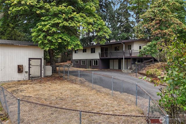 6503 2nd St Ct E, Tacoma, WA 98424
