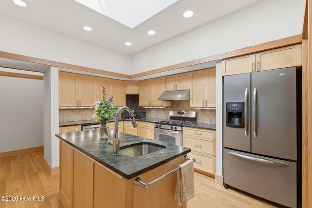 2792 Golfmaster Court SE, Southport, NC 28461